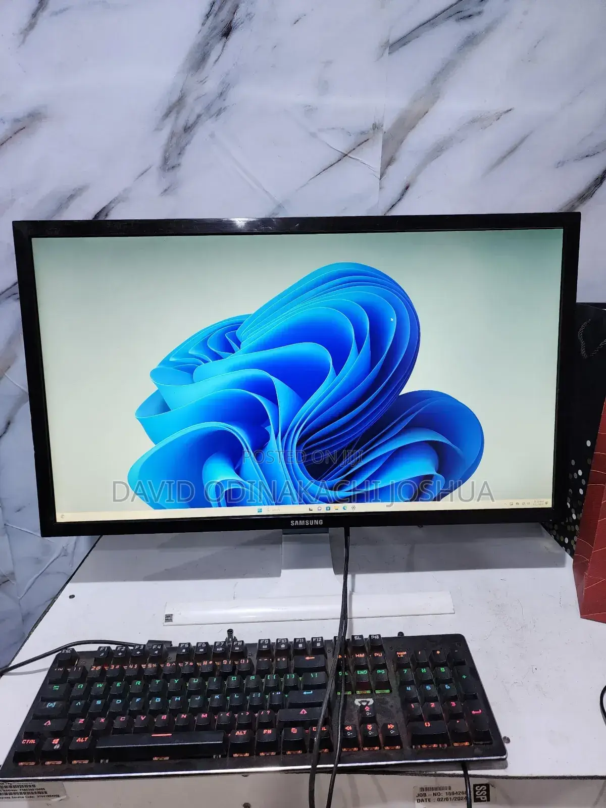 Samsung 28-Inch Monitor