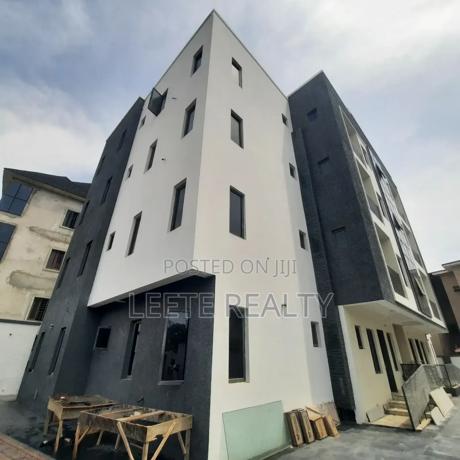 3bdrm Apartment in Jahi for sale
