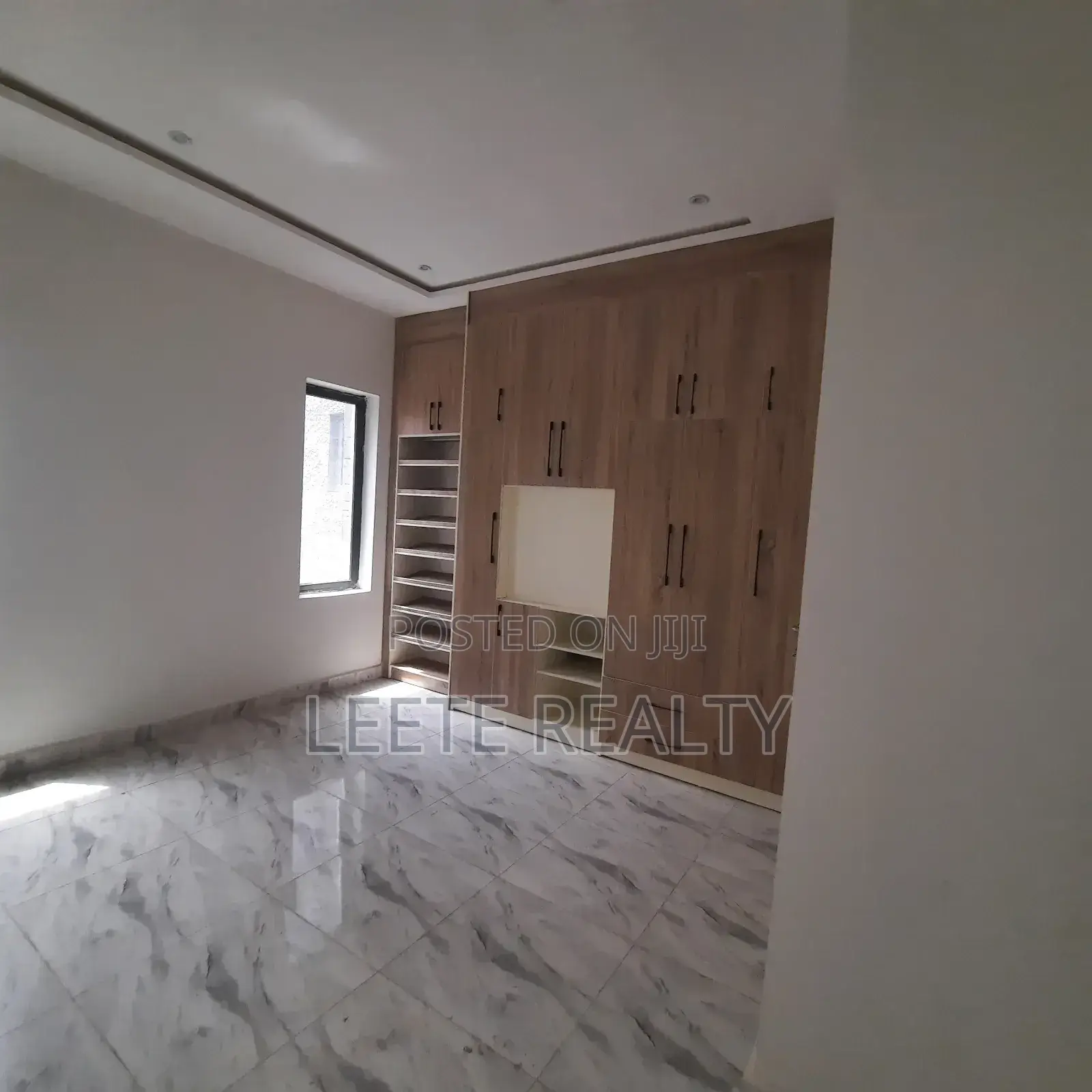 3bdrm Apartment in Jahi for sale