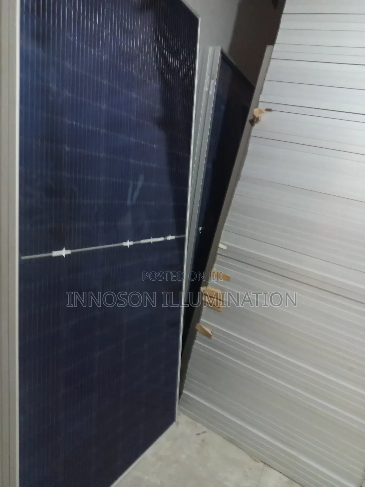 600w Jinko Solar Panels