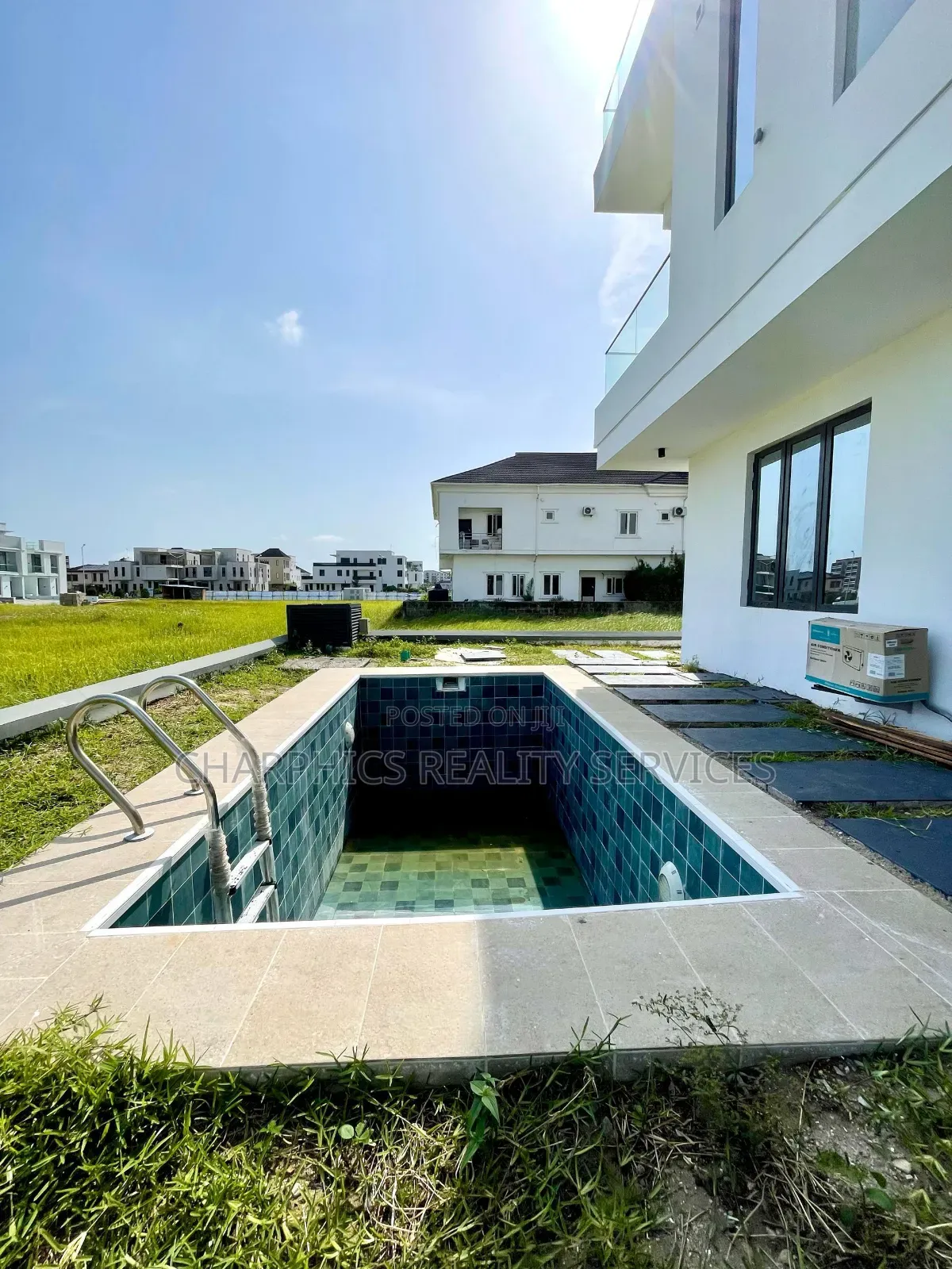 5bdrm Duplex in Ikate for sale