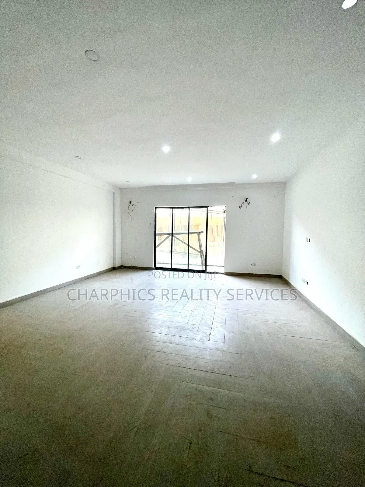 3bdrm Apartment in Ikate for sale