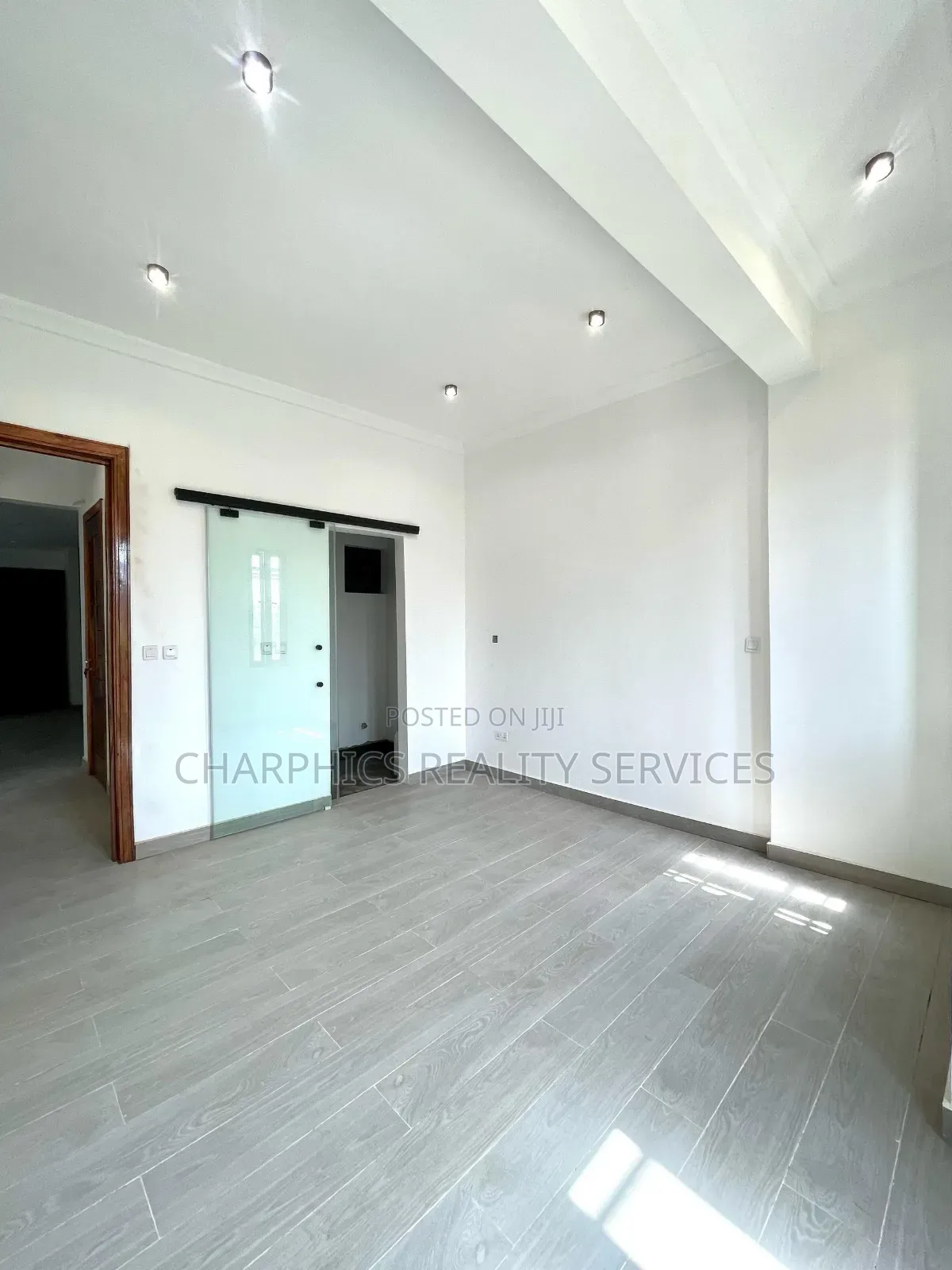3bdrm Apartment in Ikate for sale