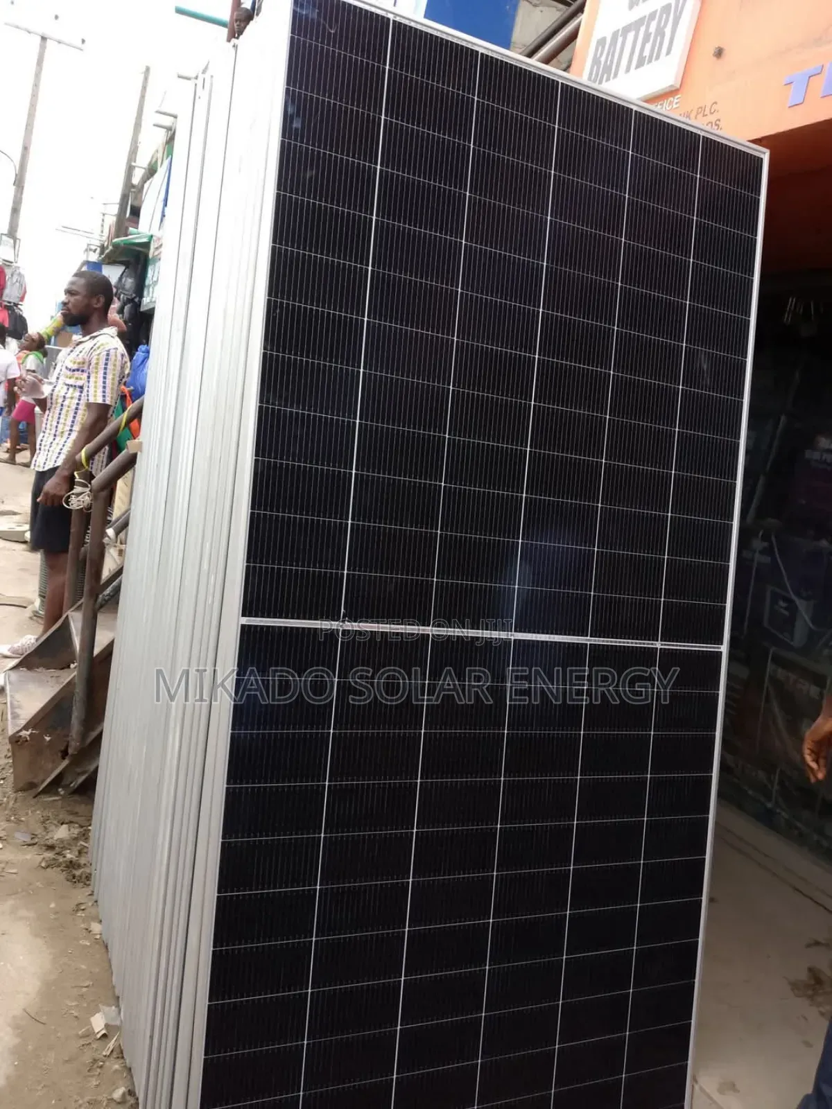 650watts 144 Cell Mono Crystalline Panel