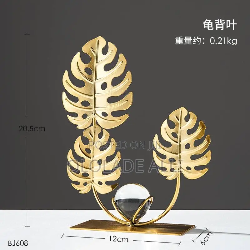 Leaf Decorative Decor With Crystal Ball