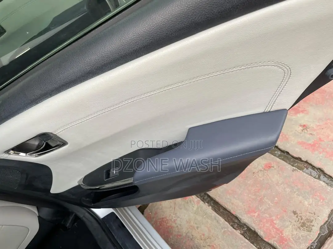 Toyota Avalon 2013 Silver