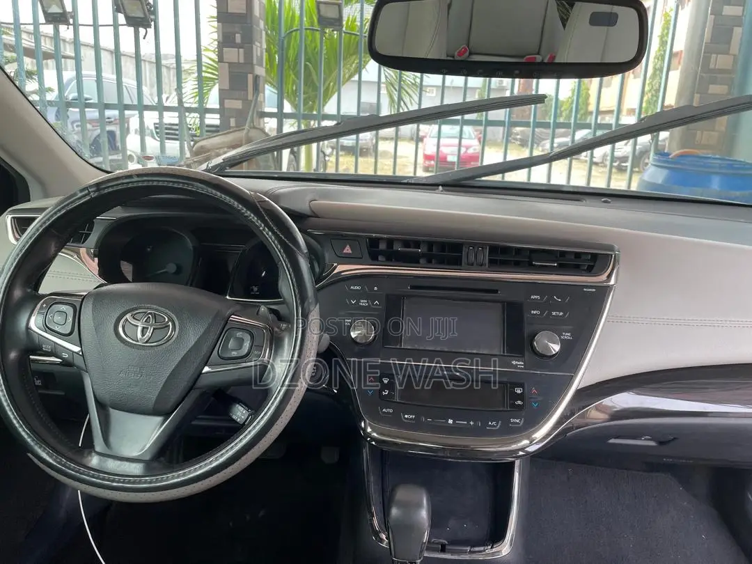 Toyota Avalon 2013 Silver
