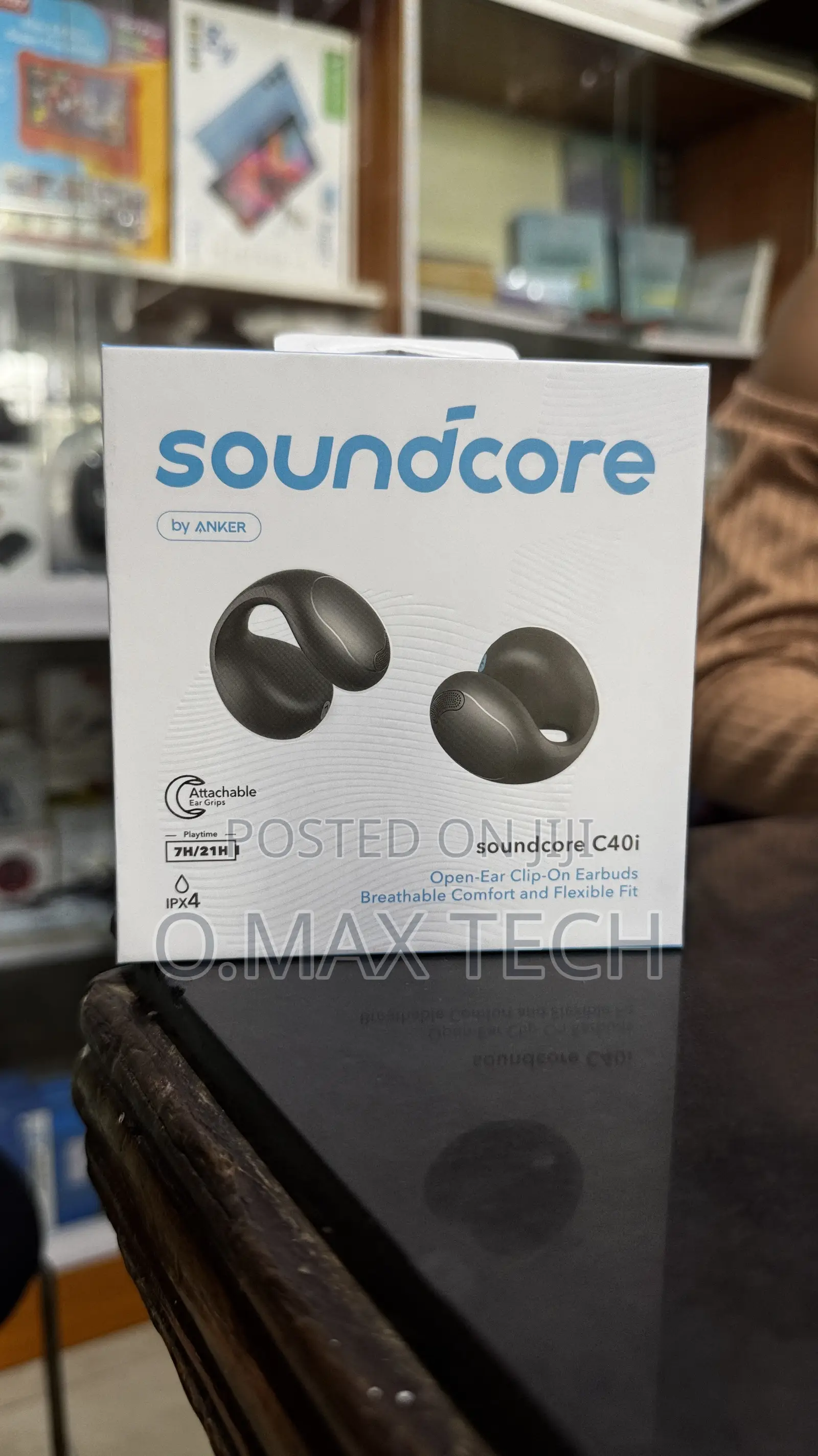 Soundcore C40i | Flexible And Comfortable Clip-on Earbuds