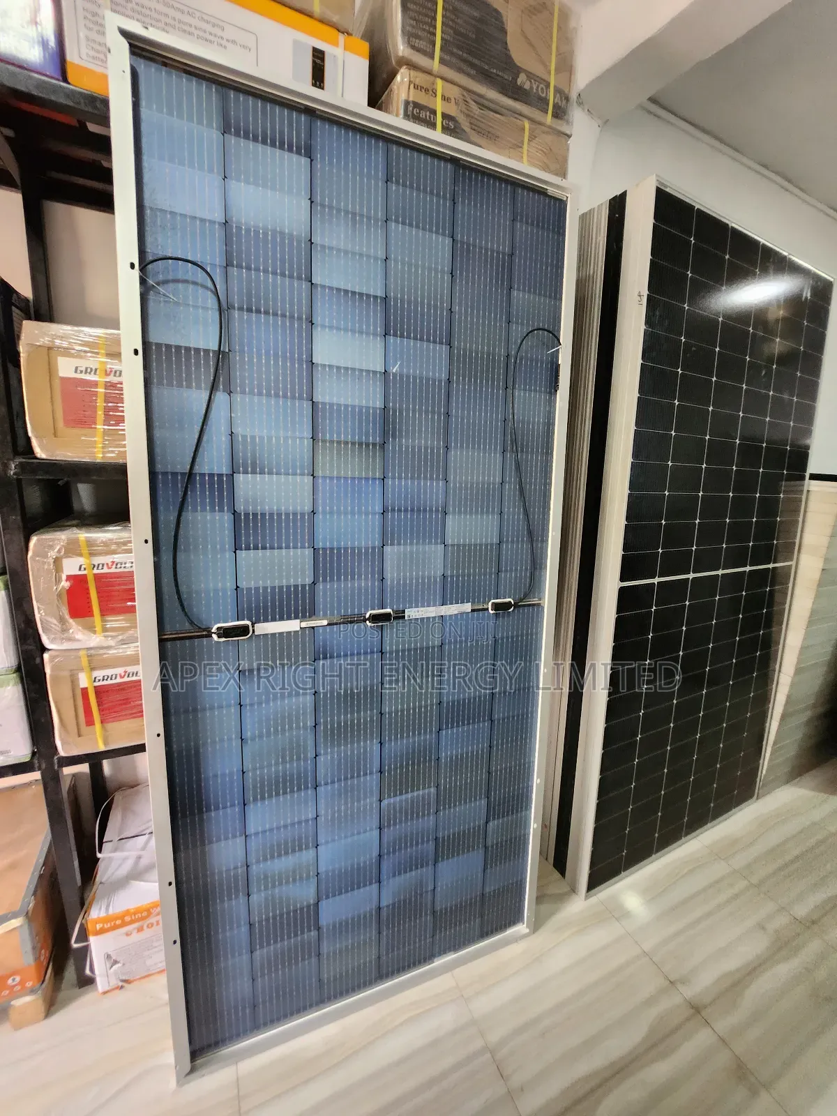 670watts Jinko Bi-facial Mono Crystalline Panel