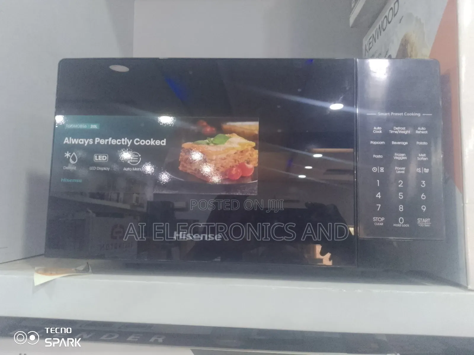 Hisense Digital Microwave 20liters Black Color