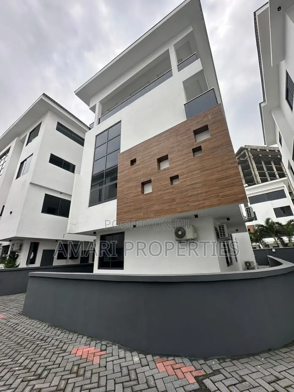 5bdrm Duplex in Ikoyi for rent