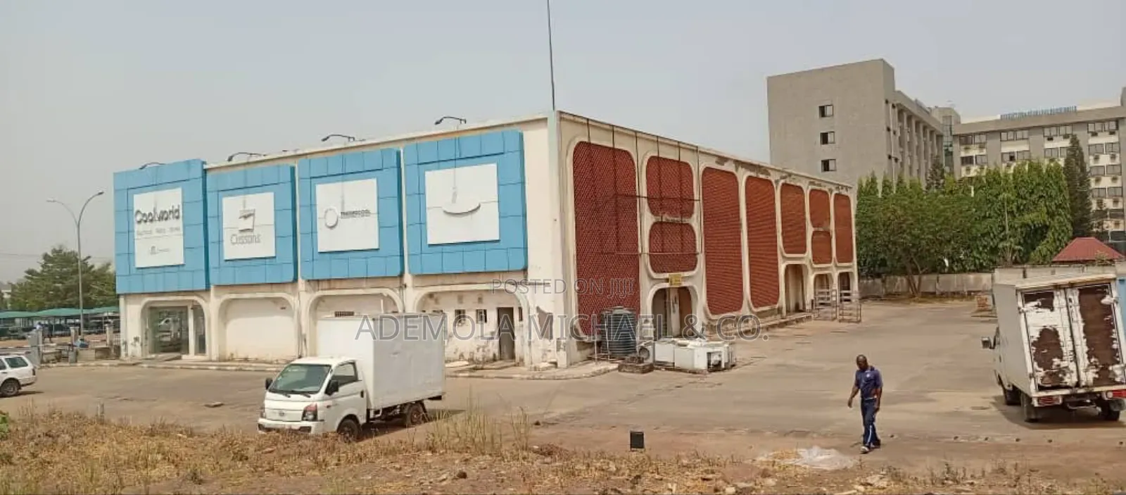 Showroom for Sale at Central Area