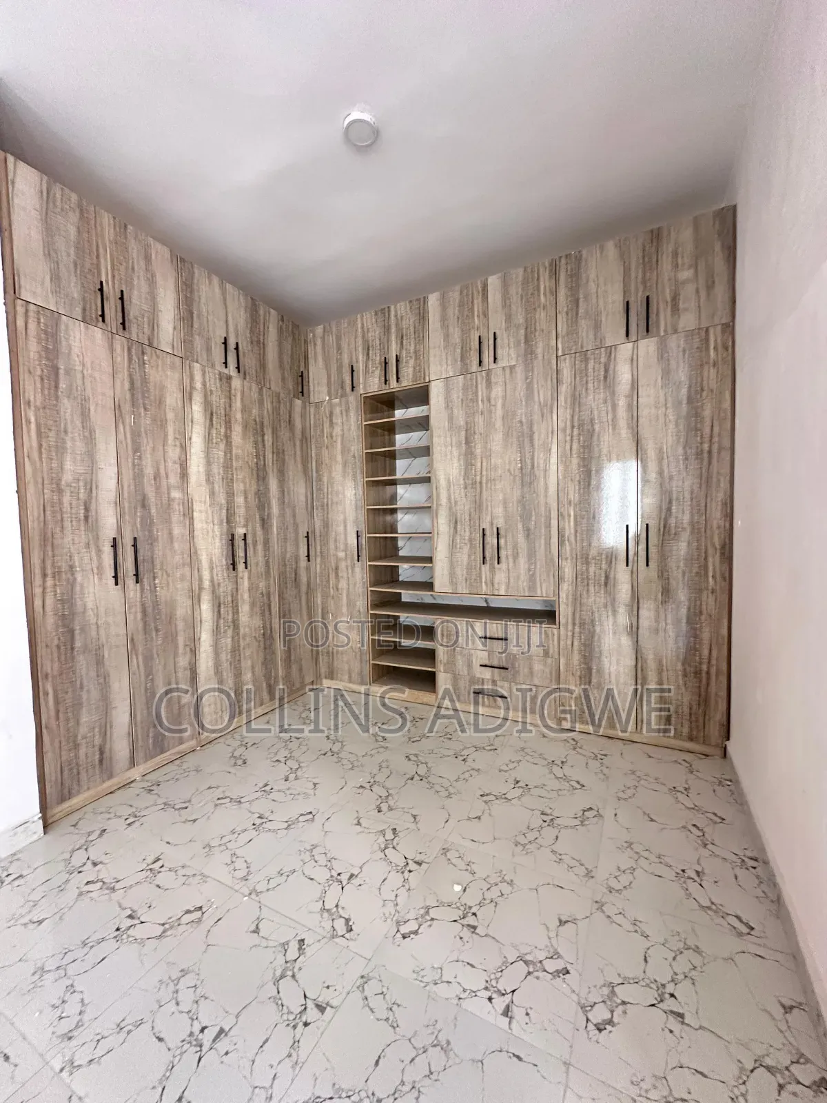 4bdrm Duplex in Ikota Call To Enter for rent