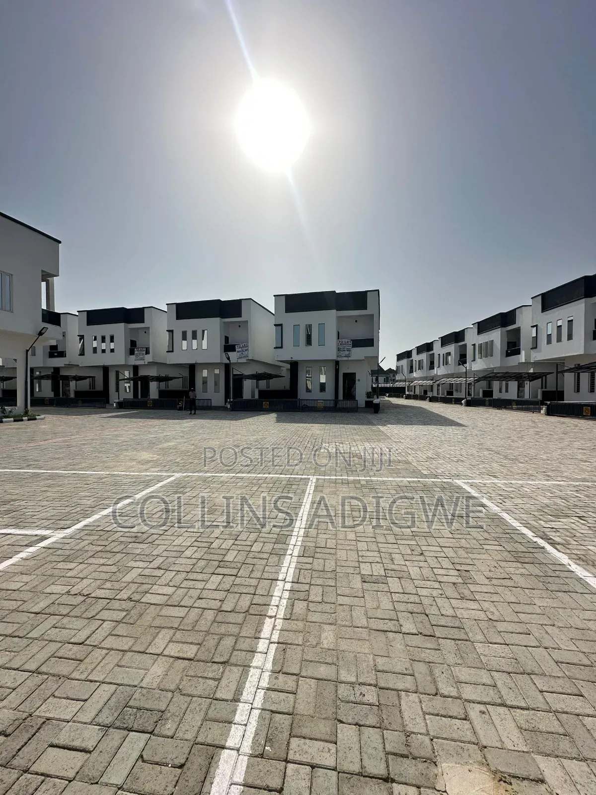 4bdrm Duplex in Ikota Call To Enter for rent