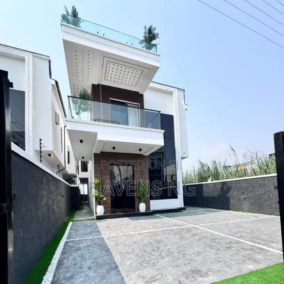5bdrm Duplex in Lekki Phase 1 for sale