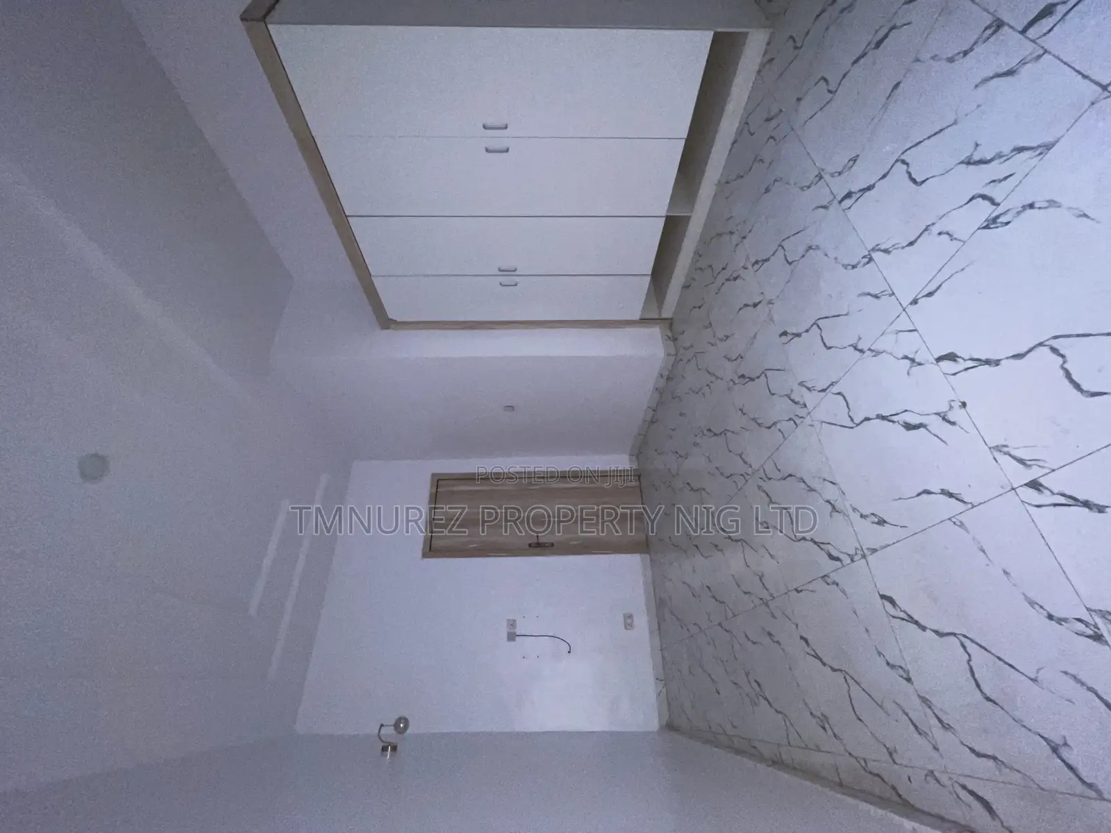 4bdrm Duplex in Chevy View, Chevron for rent