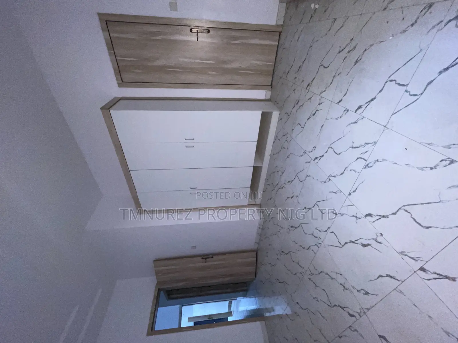 4bdrm Duplex in Chevy View, Chevron for rent
