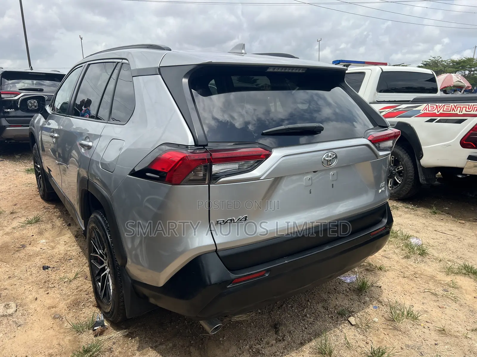 Toyota RAV4 LE AWD 2020 Silver