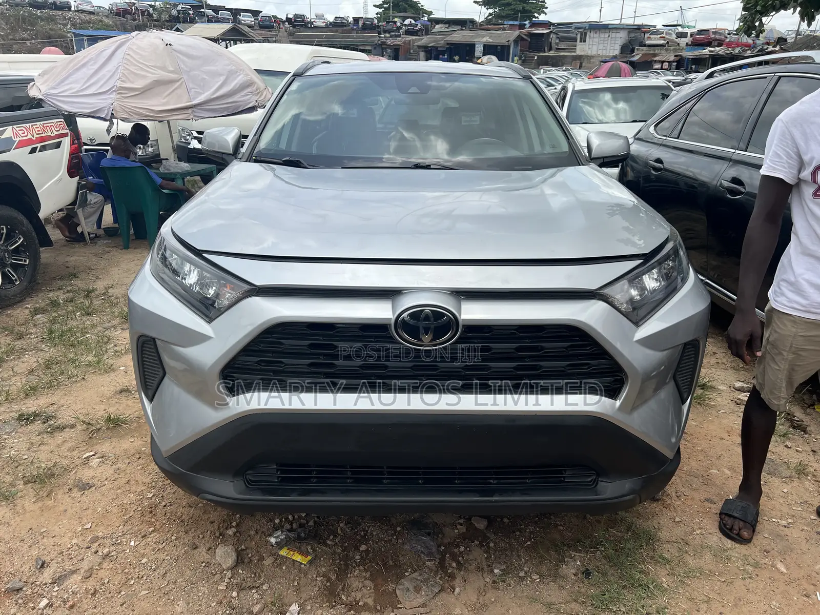 Toyota RAV4 LE AWD 2020 Silver