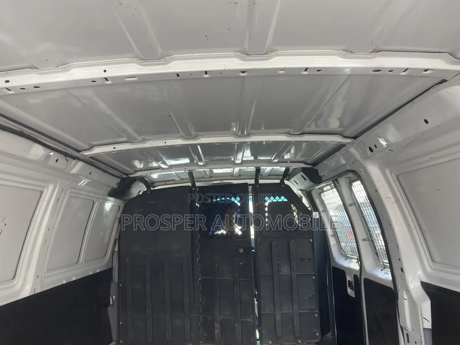 Ford E350 2009 White
