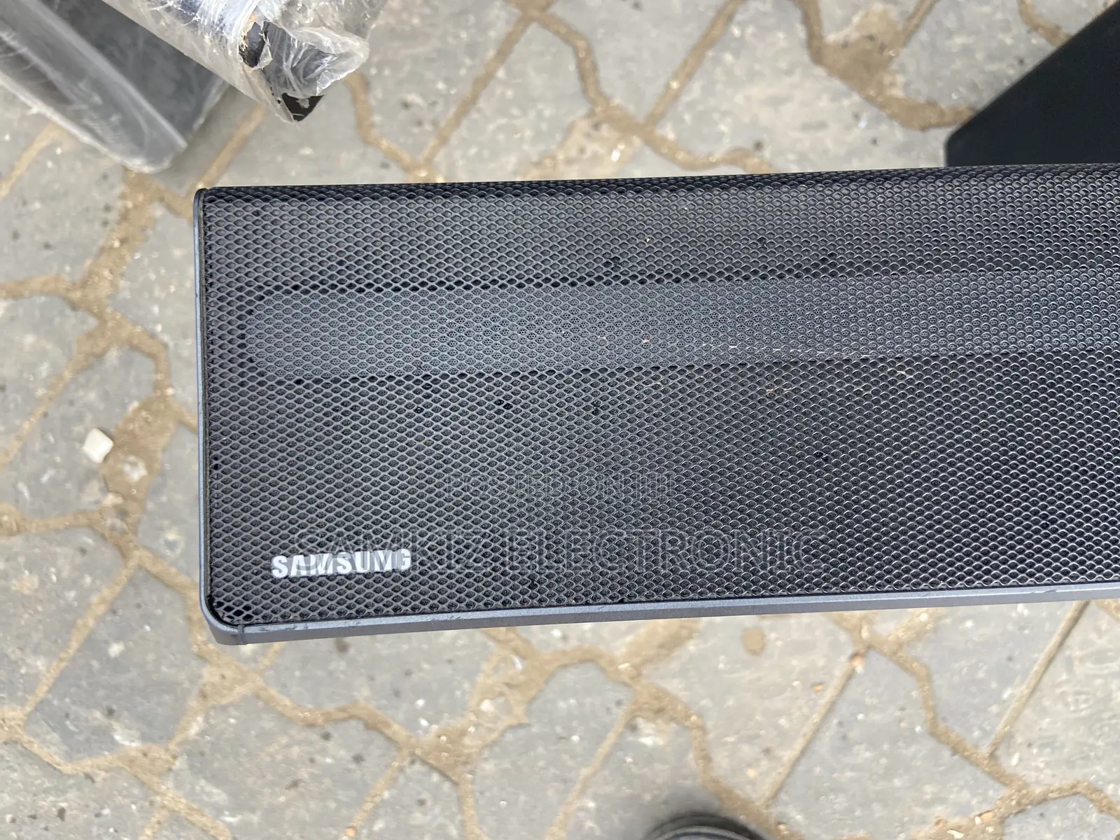 Q-Series Soundbar Hw-Q60t 5.1ch Sub Woofer