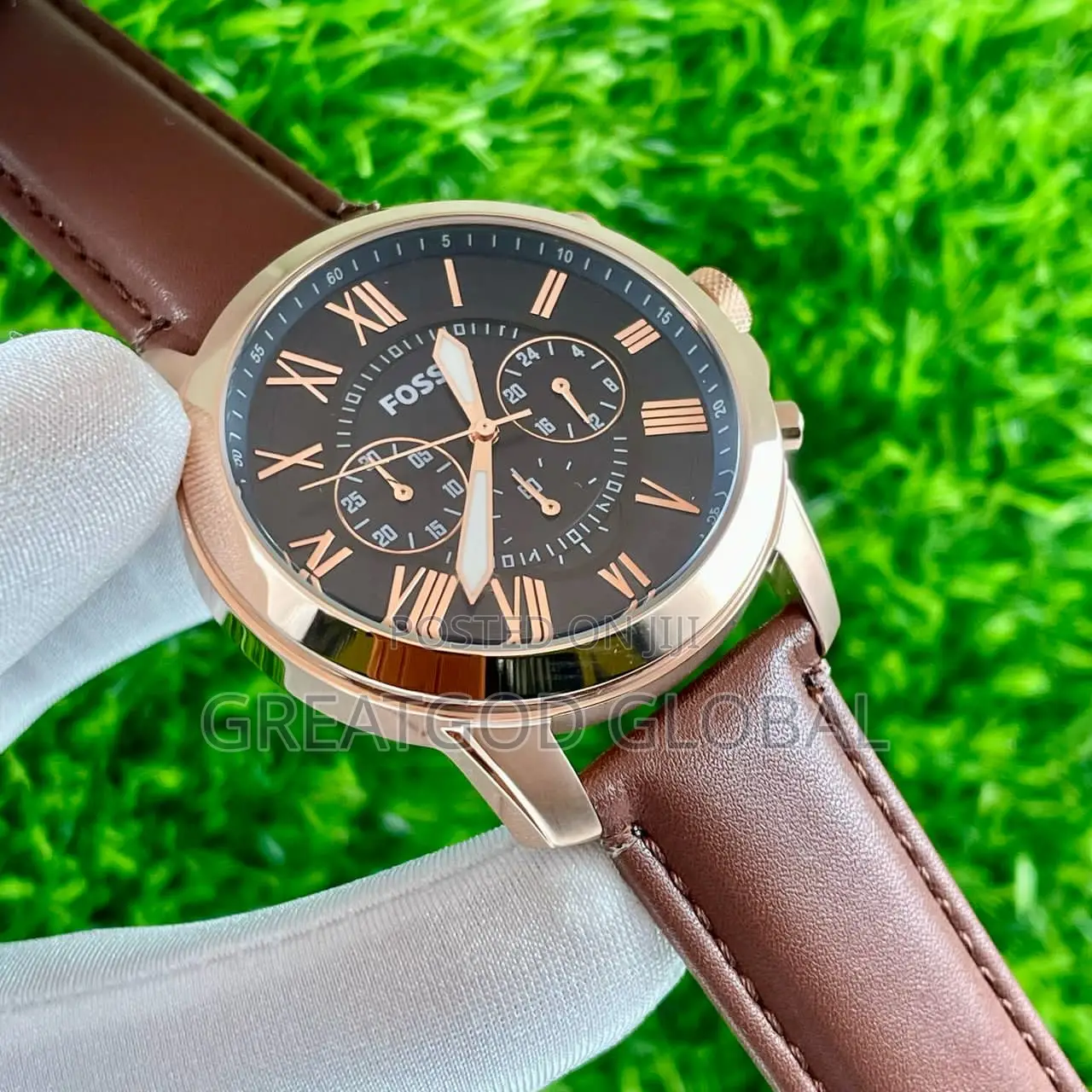 Luxury Fossil Leather Wristwatch