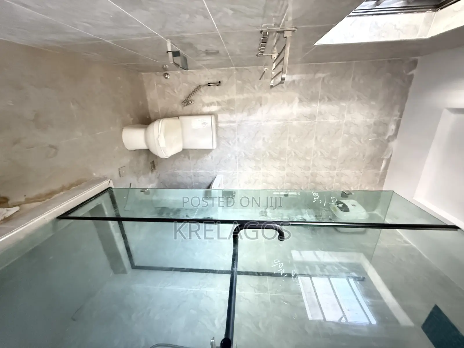 2bdrm Apartment in Lekki Phase 1 for sale