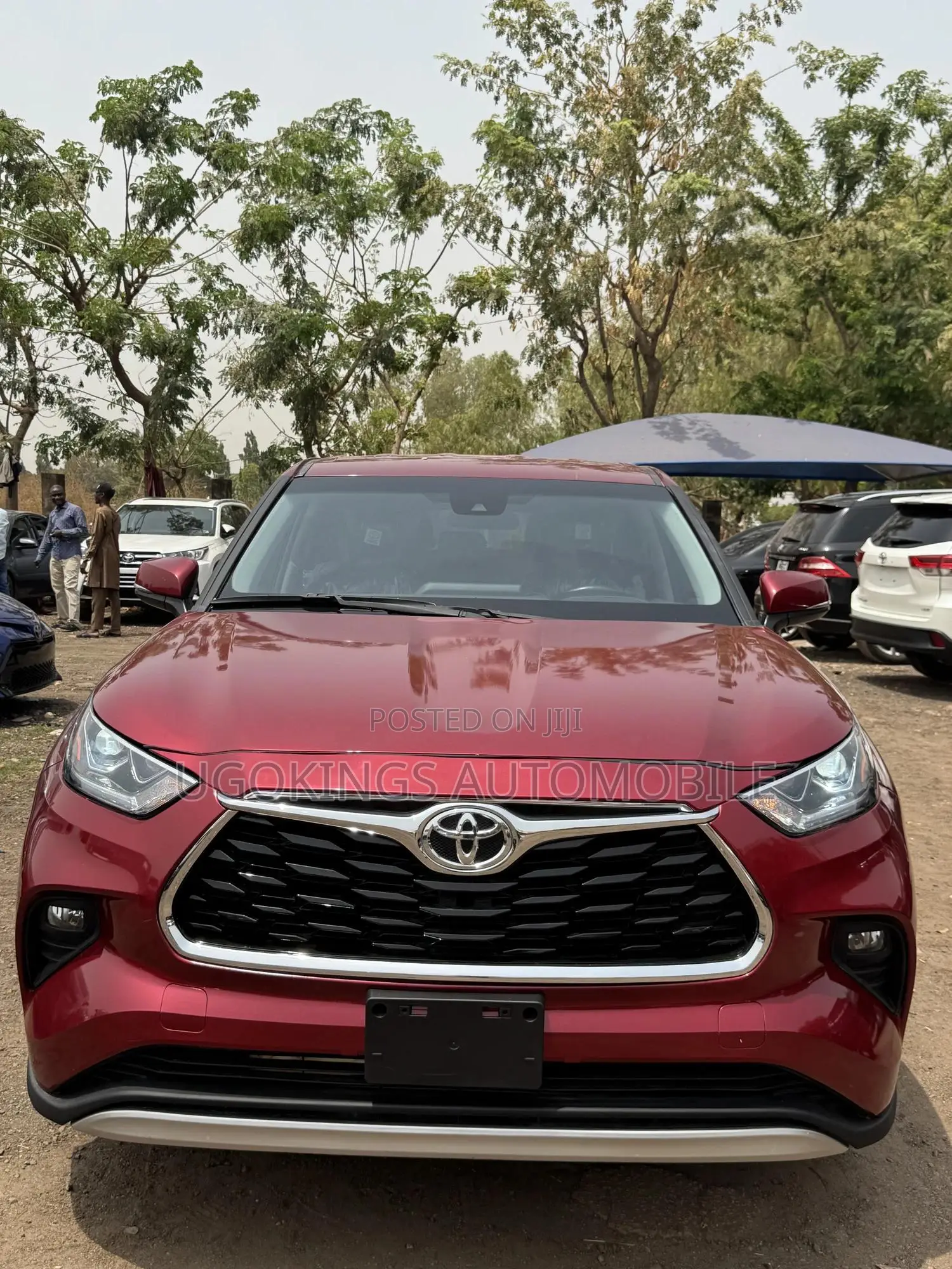 Toyota Highlander XLE 2021 Red