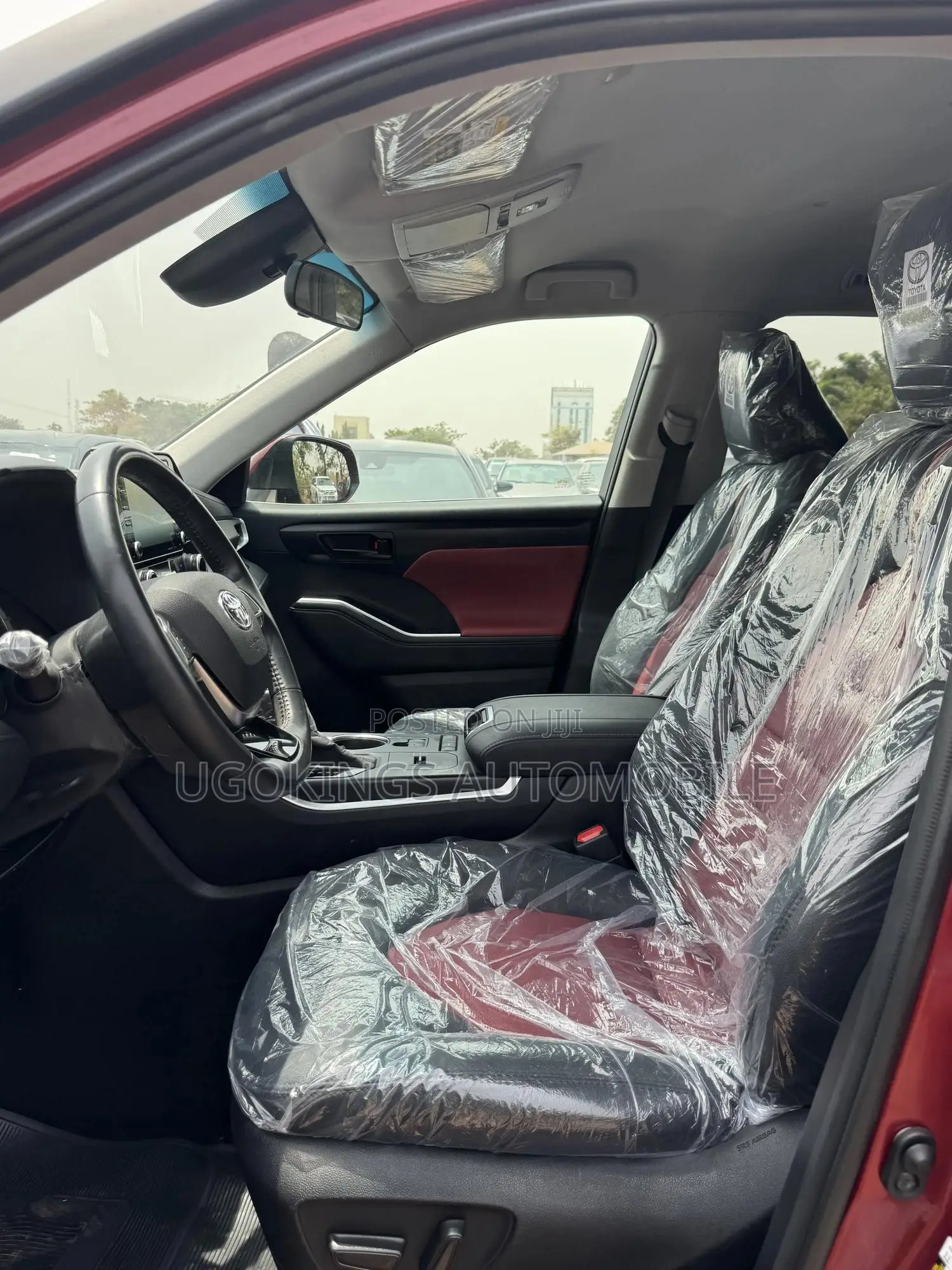 Toyota Highlander XLE 2021 Red