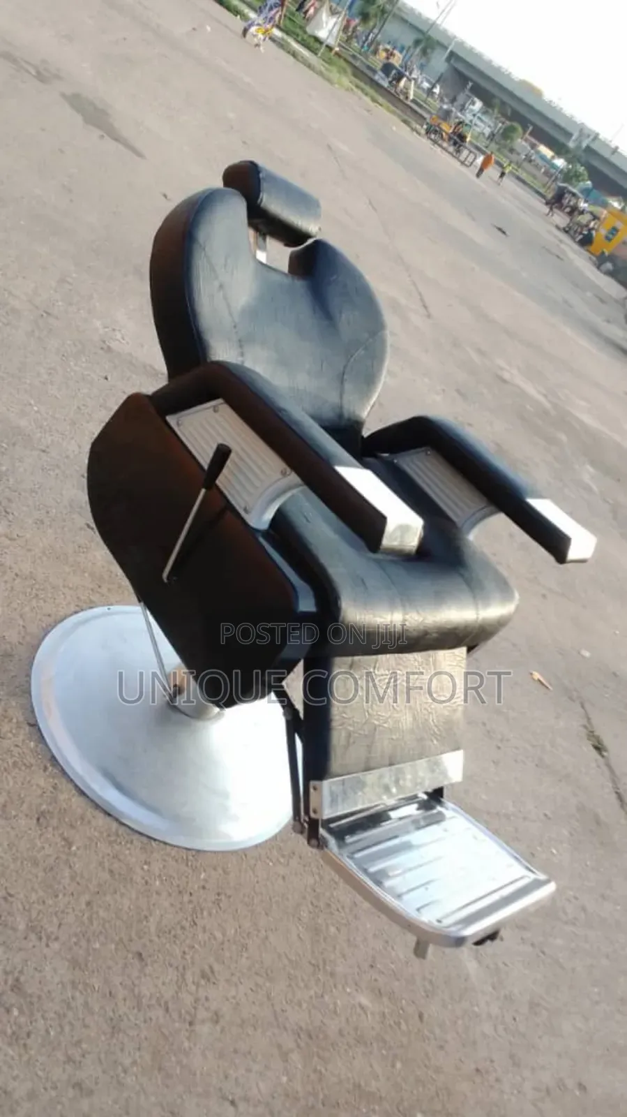 Imported Executive Salon Rolling Recliner Barber Chair