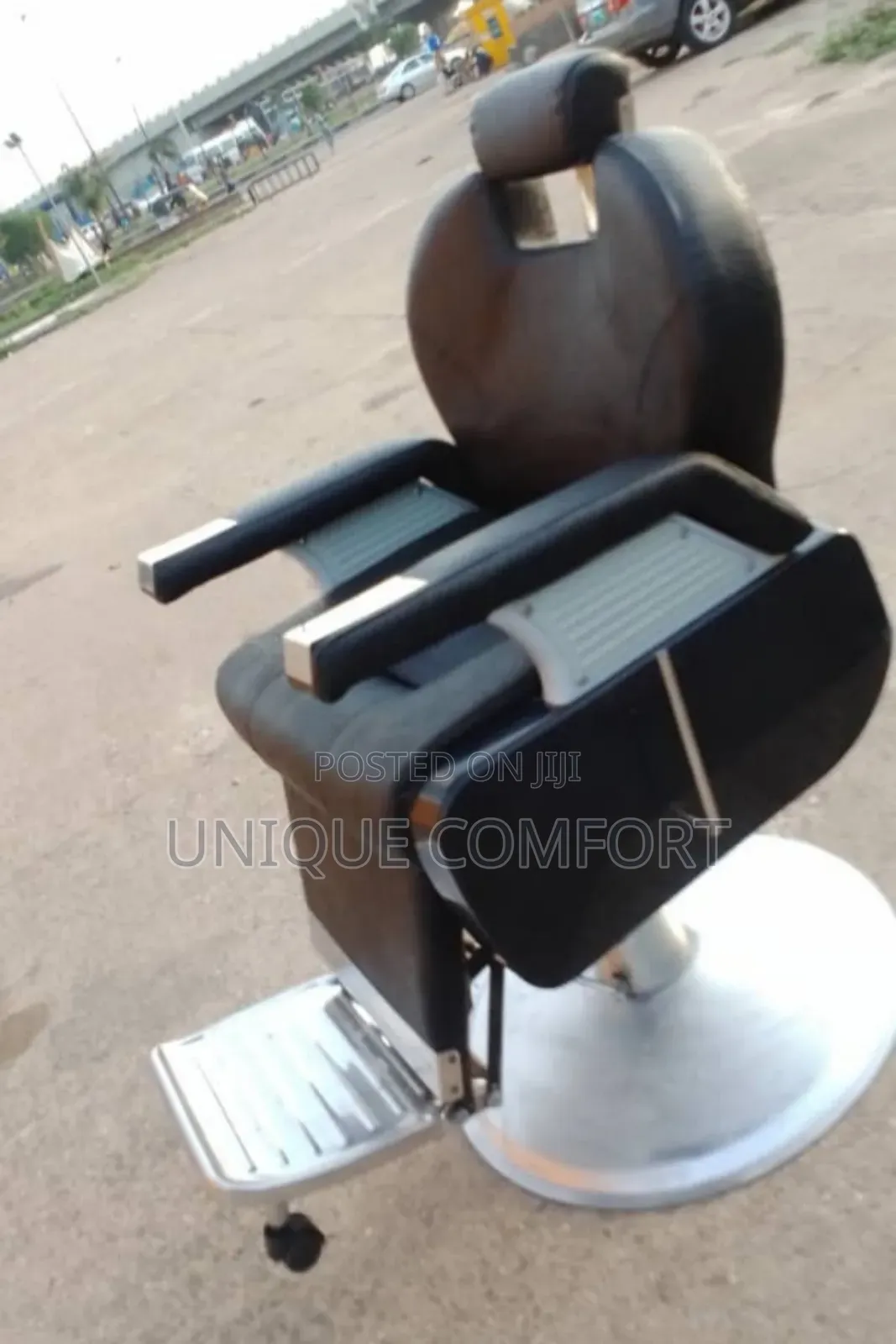 Imported Executive Salon Rolling Recliner Barber Chair
