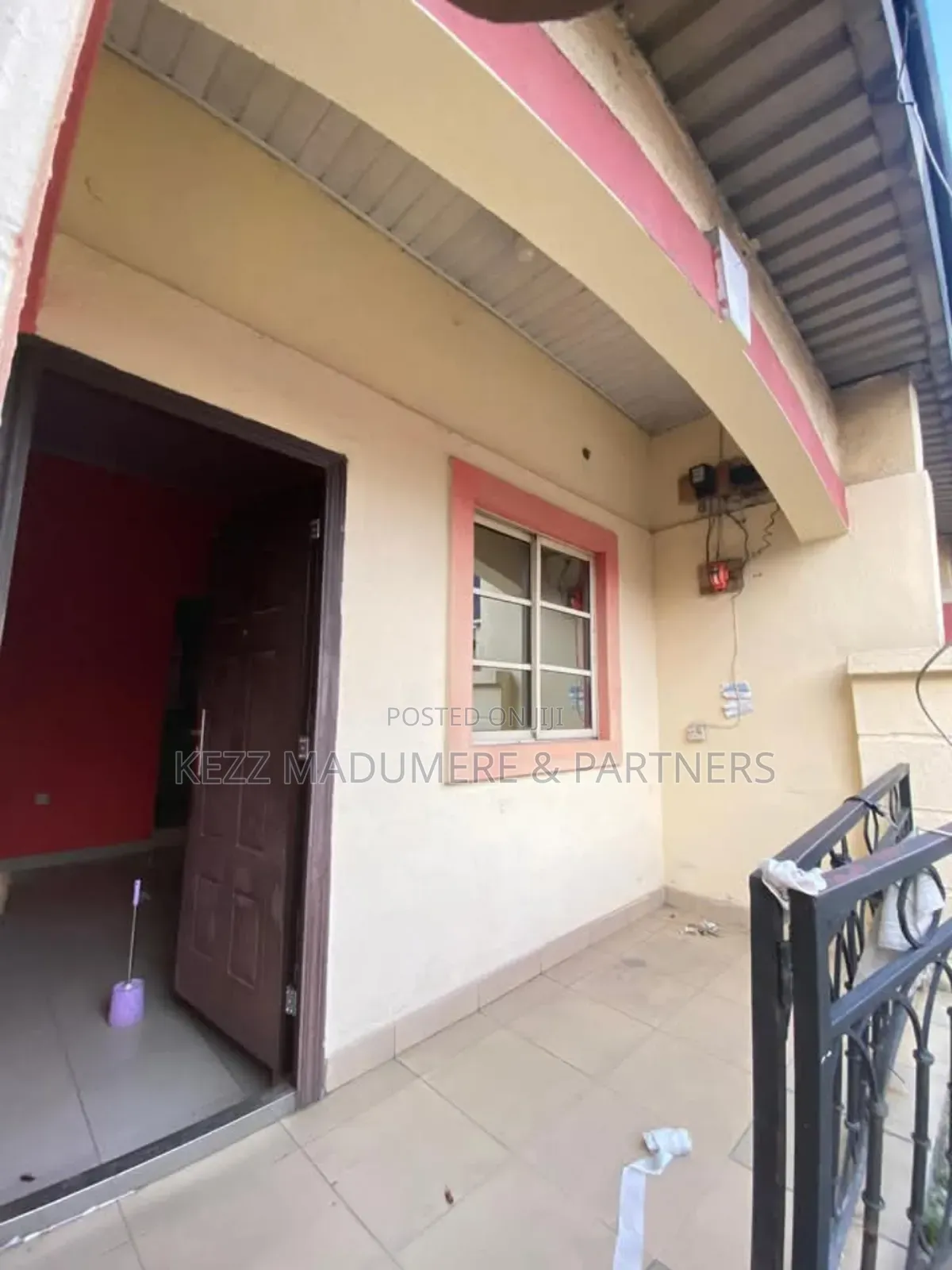 4bdrm Block of Flats in New Road , Ada, Port-Harcourt for sale