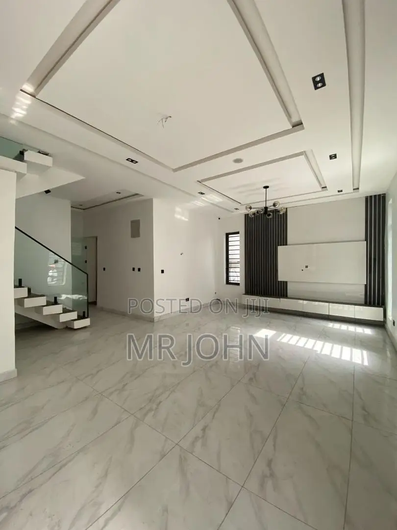 4bdrm House in Lekki for sale