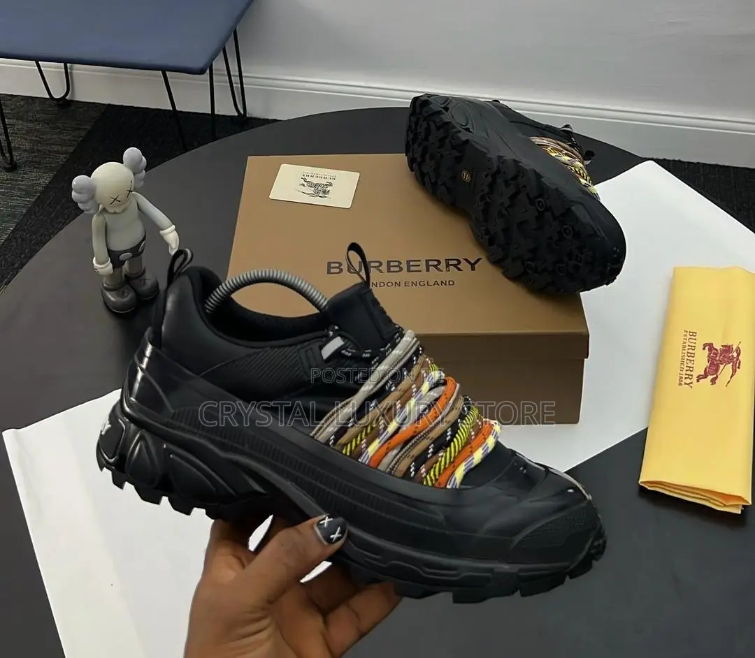 Burberry Quality Luxury Men Sneakers