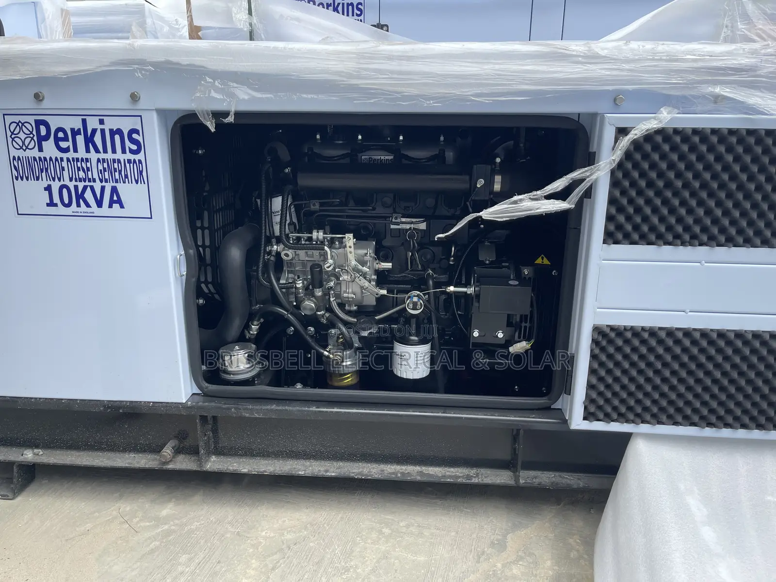 Superb England Perkins Soundproof Diesel Generator 10kva
