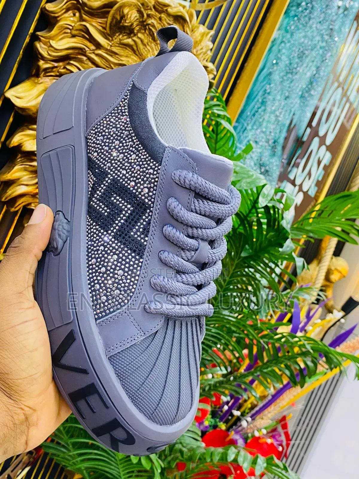 Pure Luxury Men's Sneakers Versace Well Banded Package