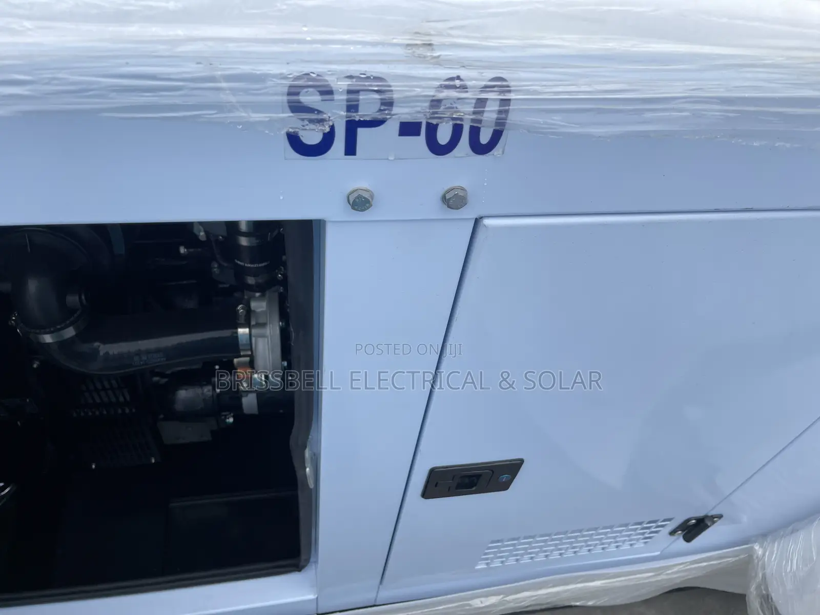 Superb England Perkins Soundproof Diesel Generator 60kva