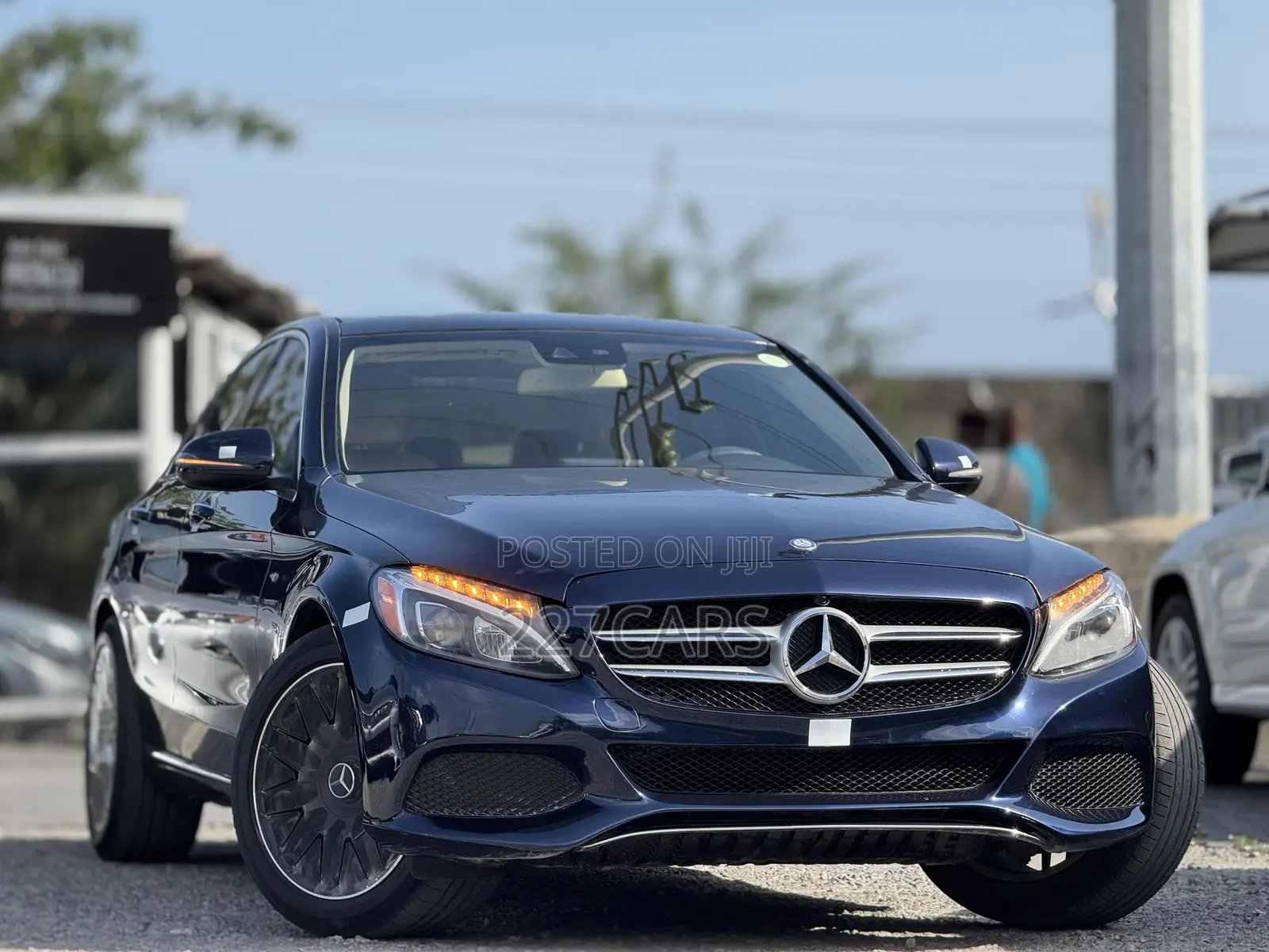 Mercedes-Benz C300 2016 Blue