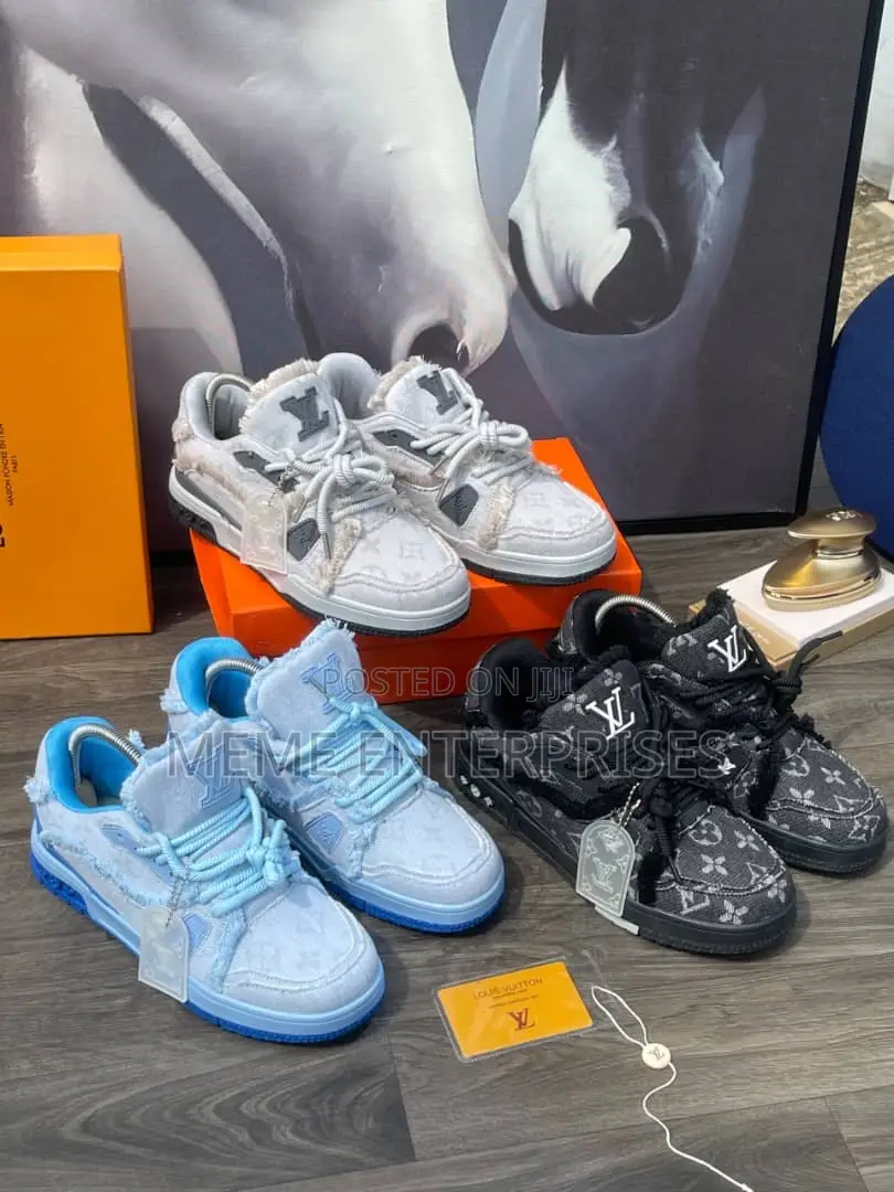 Smart Lv Sneakers.