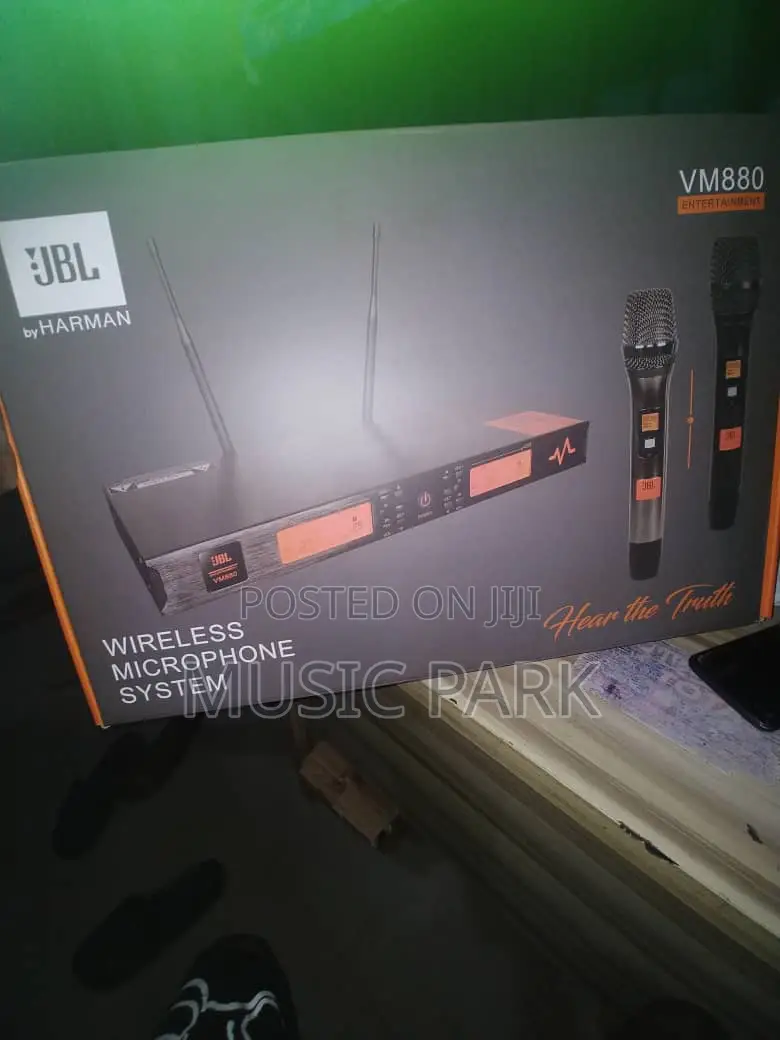 JBL Wireless Microphone Vm880 Picks as Far as 500metres