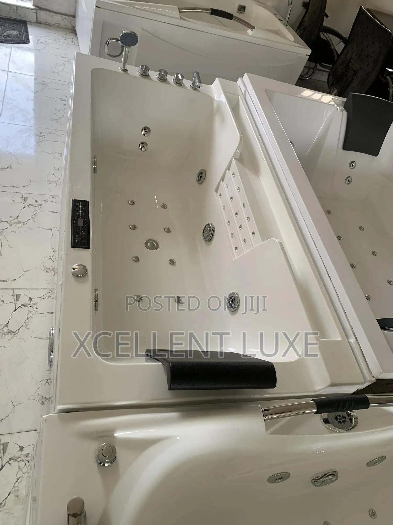 Quality Single Jacuzzi Massage Bathtub With Hi Performance