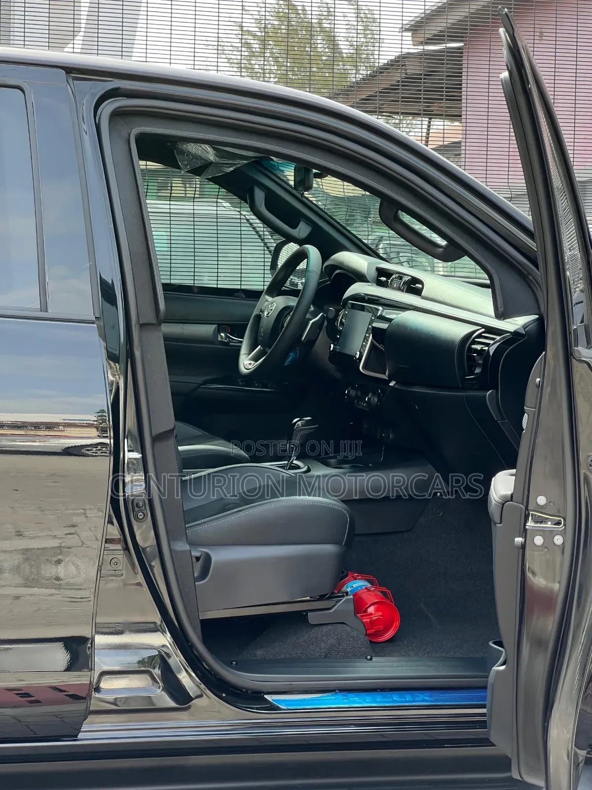 New Toyota Hilux 2024 Black