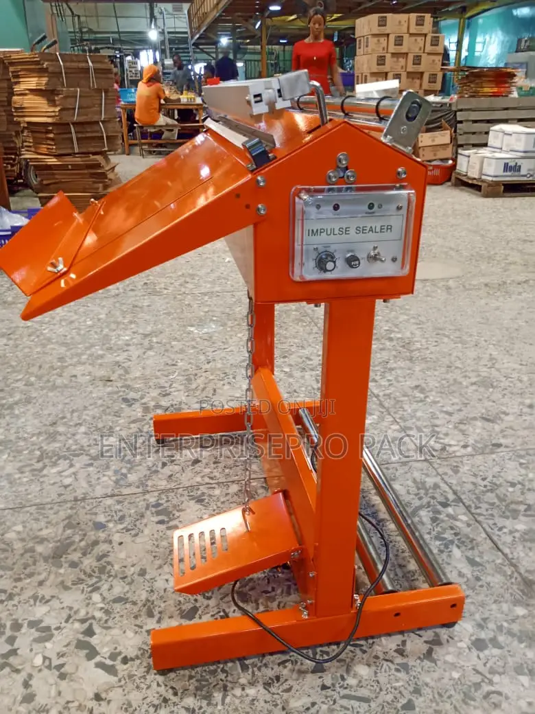 600mm Pedal Sealing And Cutting Machine With Nylon Holder