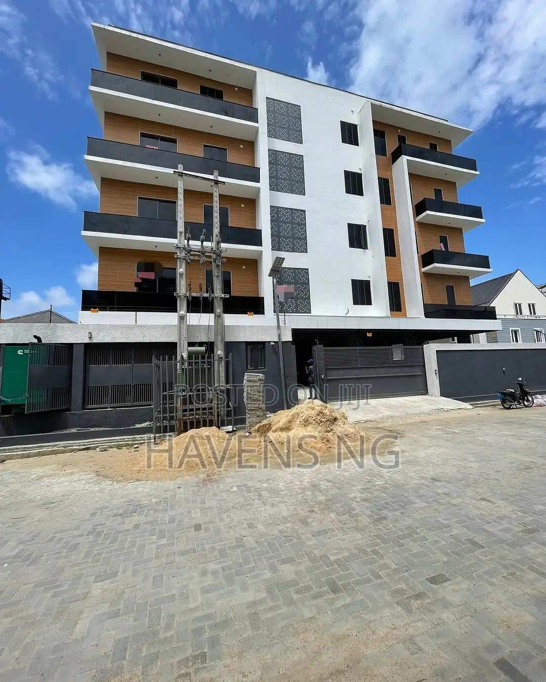 3bdrm Duplex in Ikate for sale