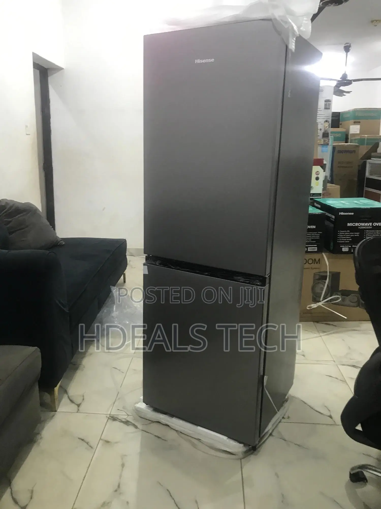 Sleek and Functional Hisense 225l Double Door Refrigerator