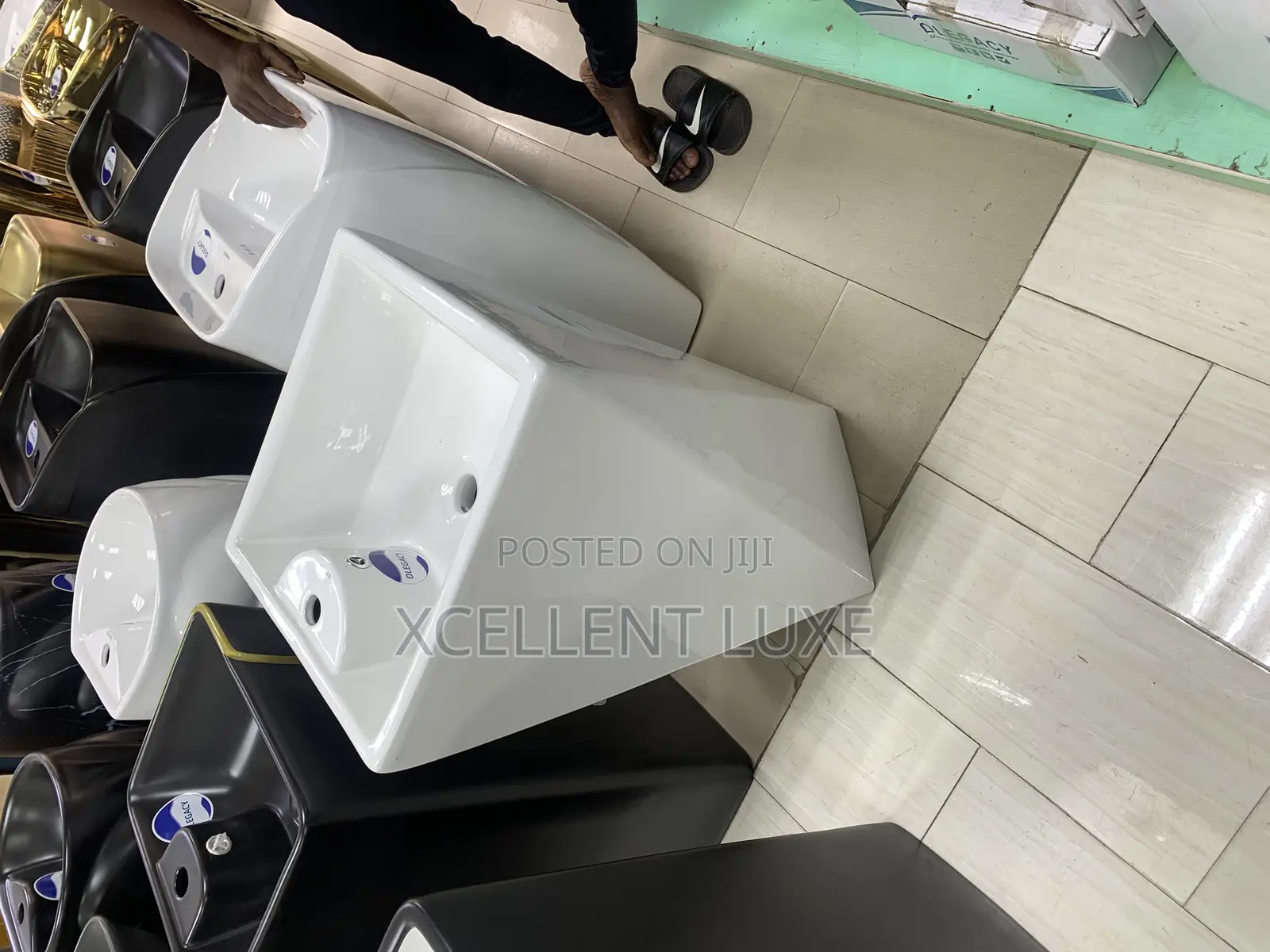 Free Standing Ceramic Wash Hand Basin