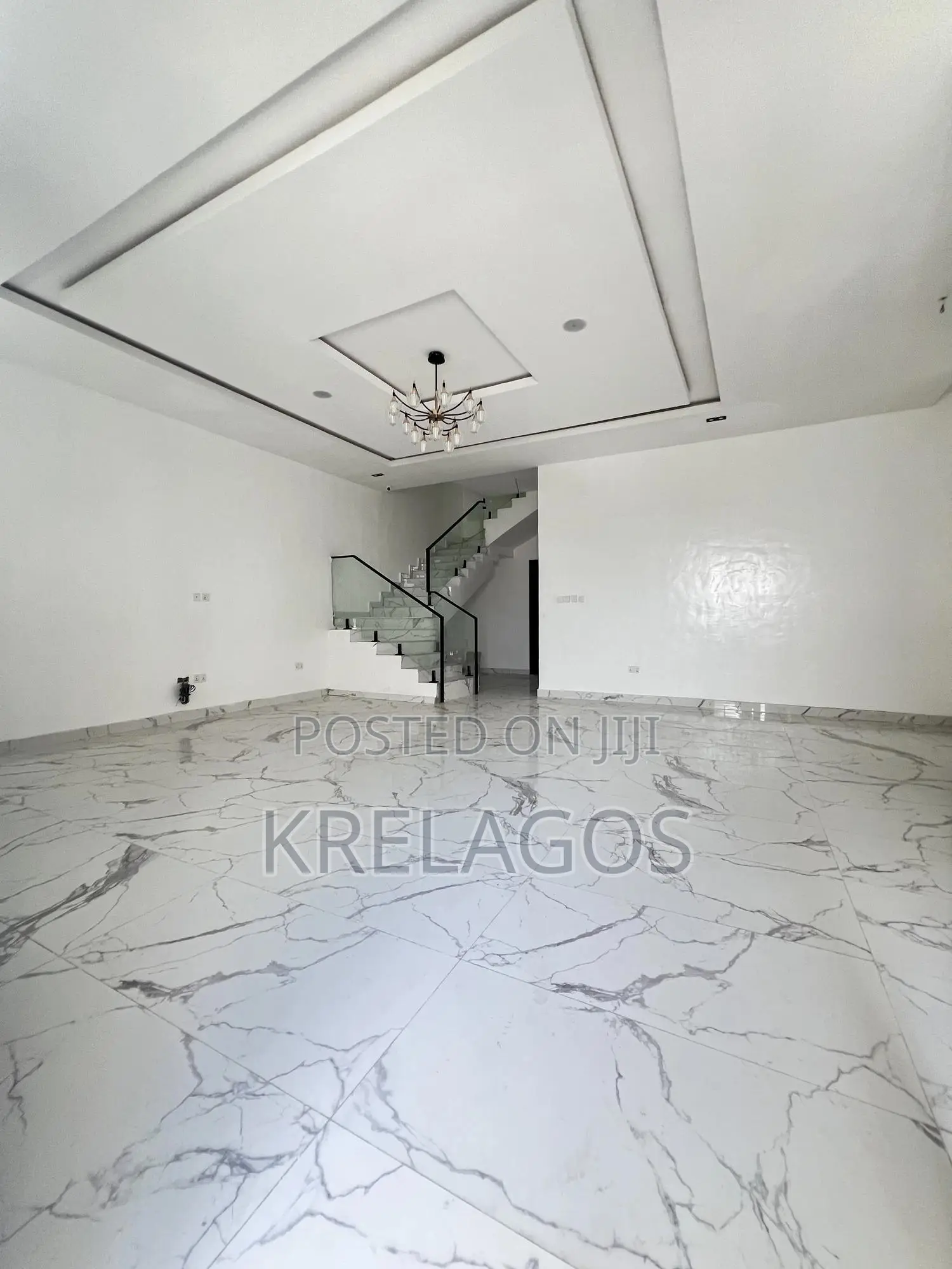 4bdrm Duplex in Orchid, Chevron for sale