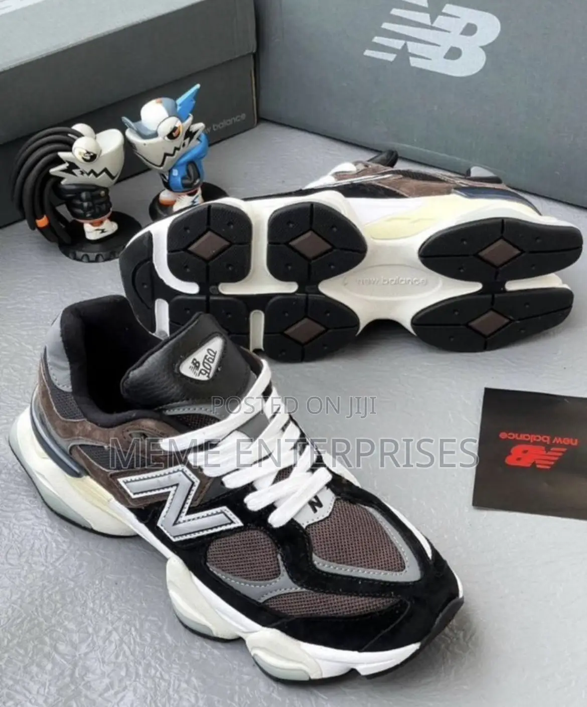 Black New Balance Og