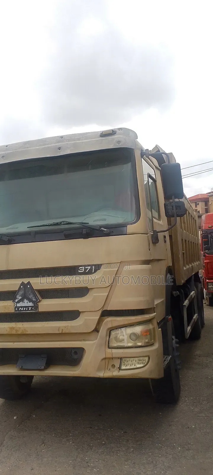 Howo 371 10 Tires Tipper