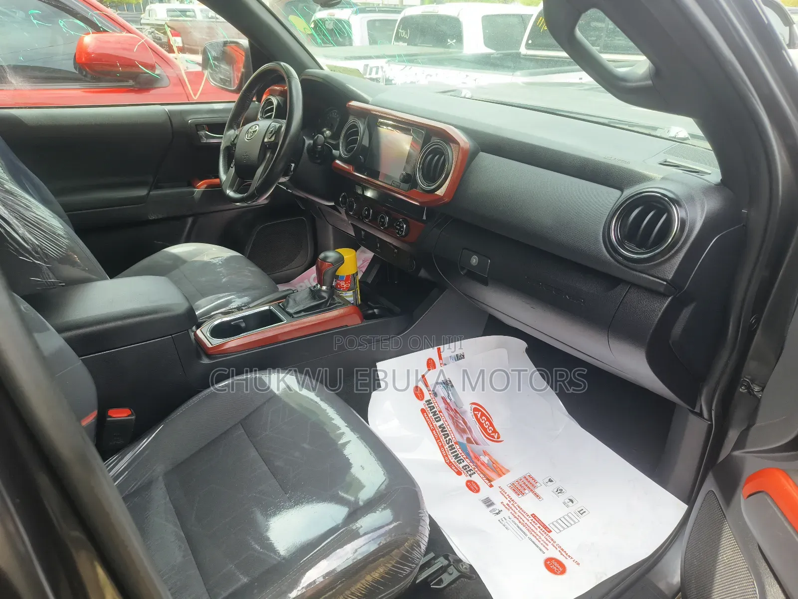 Toyota Tacoma SR5 2017 Gray